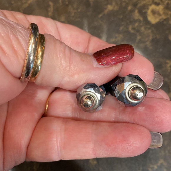 Black onyx and silver diamond cut pierced earrings Absolutely gorgeous - Picture 4 of 6